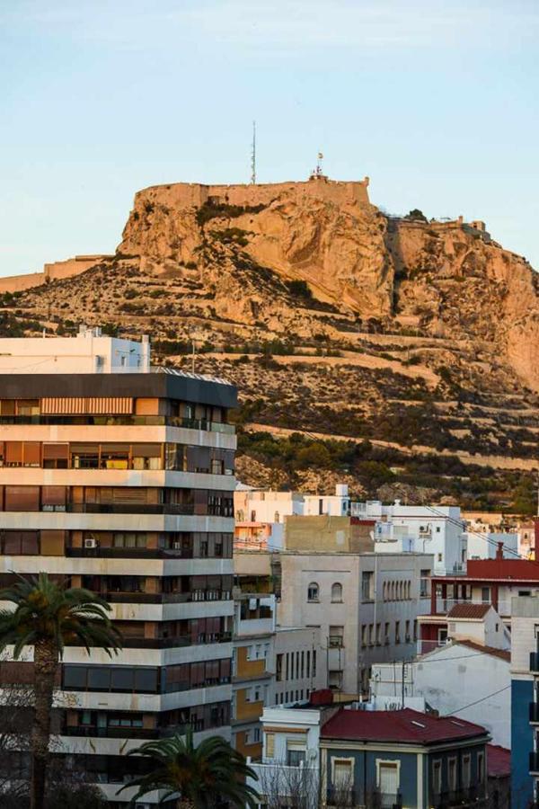 Apartamento Bguest Con Terraza アリカンテ エクステリア 写真
